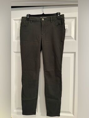 New Women’s LOFT greenish grey jeans. Size 4/27 waist Super soft